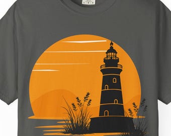 Jagen Sonnenuntergänge Leuchtturm Shirt, Küstenleuchtturm T-Shirt, Sonnenuntergang Strand Komfort Farben Shirt, nautisches Geschenk