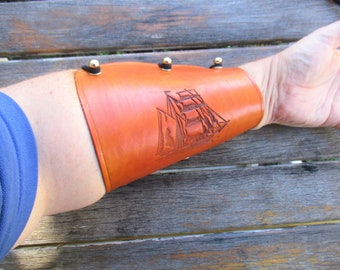 Personalized Leather Traditional Archery Arm Guard, Bracer Old Ship. Sport armguard gift cosplay armor Hunting