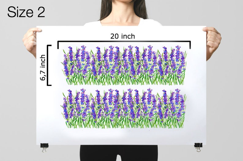 以下が含まれることがあります： 水彩画のラベンダーの花のイラストが描かれた、印刷可能な壁の芸術デザイン。デザインは幅20インチ、高さ6.7インチです。