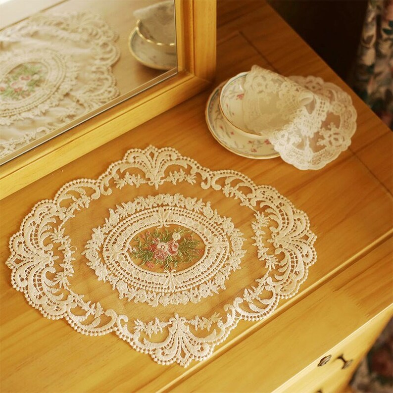 Vintage Floral Oval Lace Doily Placemats / French Style Table Etsy