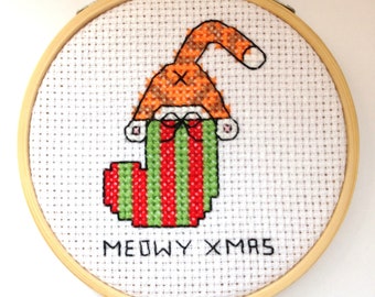 Alien Cross Stitch Kit for Beginners Halloween Space UFO Embroidery Pattern Meme Pun Birthday Card Gift Idea