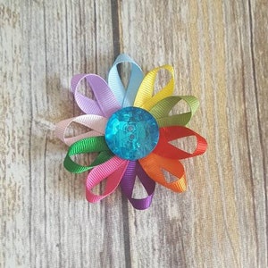 Daisy Scout Petal Hair clip