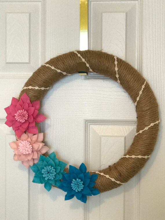 carino assolutamente alla moda offrire sconti Spago avvolto corona abbellita con fiori di feltro e nastro | Etsy carino assolutamente alla moda offrire sconti Spago avvolto corona abbellita con fiori di feltro e nastro | Etsy