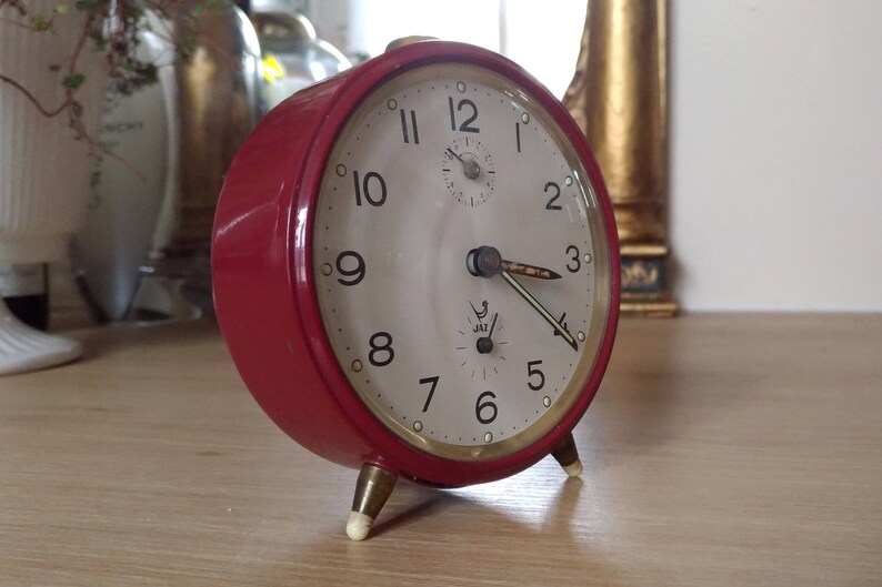 Jaz Alarm Clock Vintage Bordeaux Red Jaz Alarm Clock Vintage Bordeaux Red
