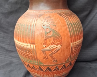 Navajo Bernice Watchman Hand Carved Pottery Signed Ceramic Vase 8.5"