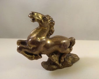 Caballo de bronce vintage, miniatura