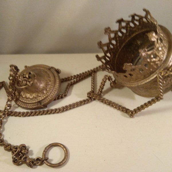 Brûle-encens suspendu vintage en métal mince plaqué laiton, Christian Religius