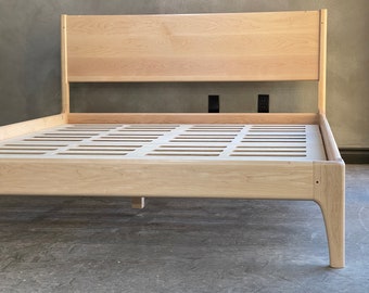 IN STOCK: Maple Platform bed, Queen