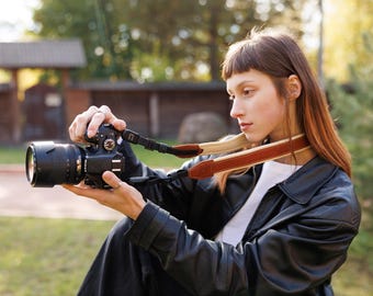 C Coiro Padded Leather Camera Strap with Quick Release, Configurable as Sling, Neck Adjustable DSLR SLR Camera Shoulder Strap