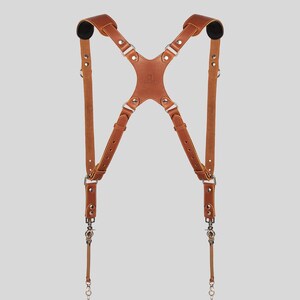 Leather Dual Camera Harness Brown: Skinny Shoulder Strap image 4