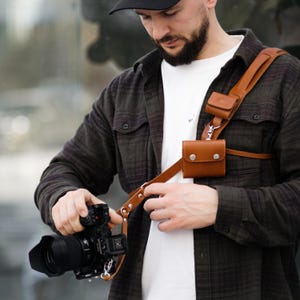 Leather Camera Harness with Pockets: Utility Camera Sling image 2
