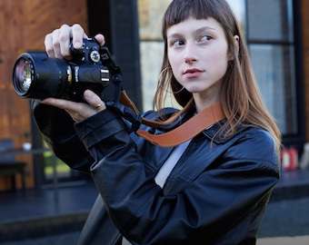 C Coiro Classic Leather Camera Strap with Quick Release, Configurable as Sling, Neck Adjustable DSLR SLR Camera Shoulder Strap Classic