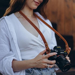 Leather Camera Strap Slim, for mirrorless Film Cameras Crossbody, Minimalist Neck Strap