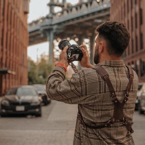 Leather Dual Camera Harness Brown: Skinny Shoulder Strap image 10