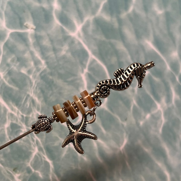 Hatpin }{ Seahorse & Turtle with Dangling Starfish Hat Pin }{ Beach Shells Seashore Summer Ocean Cruise }{ Lengths 14” to  4” Long HP4615