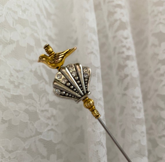 Stick Lapel Pin }{ Silver Fan with Clear Stones }{ 3.5” Sturdy Stick to Wear }{ Includes Cap Clutch }{ Scarf Wedding Unisex HP1019