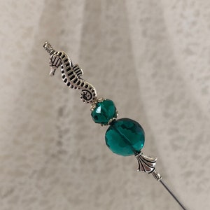 Seahorse Hatpin }{ Sparkling Crystal Glass Peacock Green}{ 8” Long Sturdy Steel Stick & Clutch to Use and Wear }{ Hat Pin Sun Beach }{ HP766