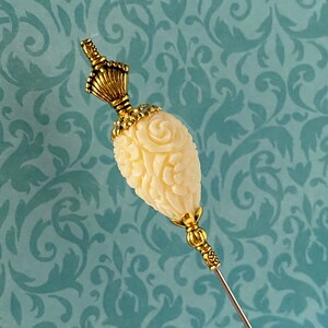 Victorian Stick Pin }{ Ivory & Gold Fan Shell }{ 5” Or Shorter }{ Long Sturdy Stick with Cap to Wear }{ Scarf Boutonnière Hat  HP1554