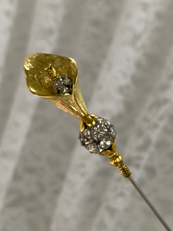 HATPIN }{ Victorian Crystal Rhinestones Hat Pin }{ Highlighted in Gold }{ 6” Long Sturdy Steel Stick with Point Cap to Use & Wear HP1315