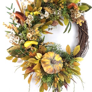Pumpkin Wreath, Rustic Fall Wreath, Autumn Wreath, Fall Wreath, Farmhouse Wall Decor, Yellow Pumpkin Wreath, Fall Floral Decor, Outdoor Fall