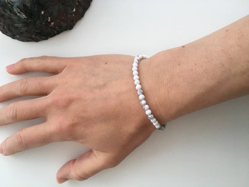 Howlite bracelet, small bead bracelet, white bracelet, mens bracelet, stacking bracelet, gift for him, boyfriend gift afbeelding 6