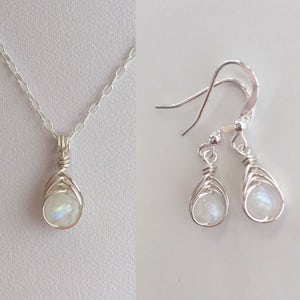 Moonstone necklace and earrings set, birthday gift for her, rainbow moonstone earrings, girlfriend, sister gift, best friend, birthstone