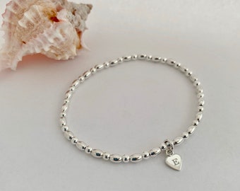 Delicada Pulsera de perlas para mujeres niñas novias con un pequeño hinchado del encanto del corazón 10FH