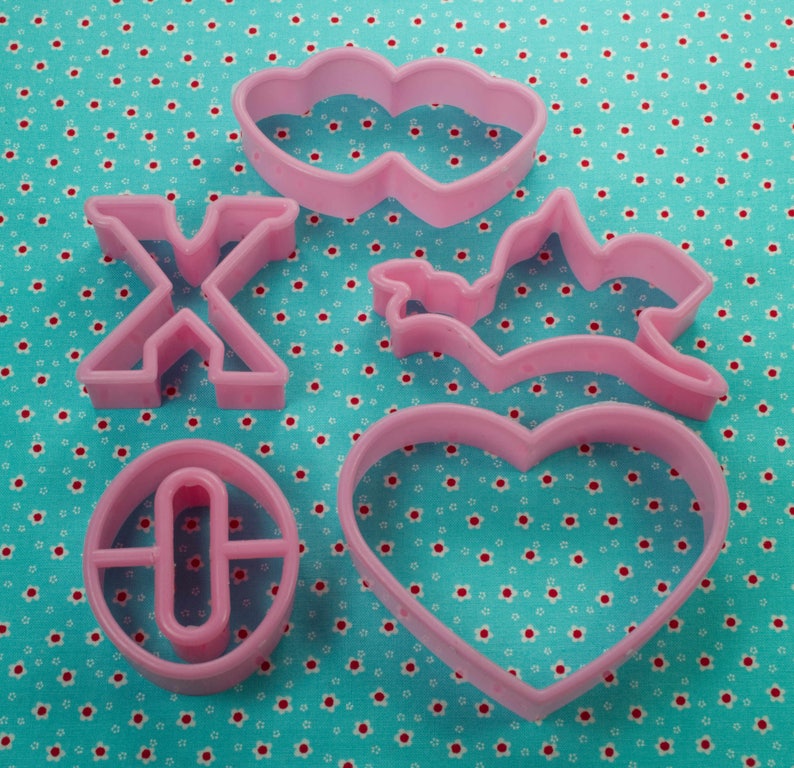 5 Pc. Pink Plastic Valentine Cookie Cutter Set image 1