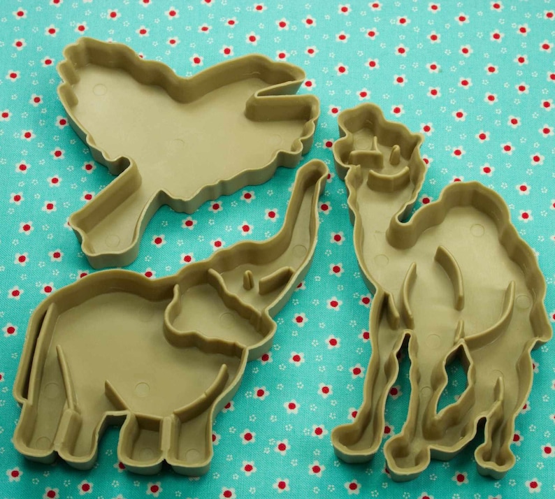 1987 Lk Mfg. 3 Pc. Zoo Animals Tan Plastic Cookie Cutters USA Etsy