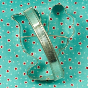 Vintage Metal Chicken Cookie Cutter With Handle, Farm House Decor