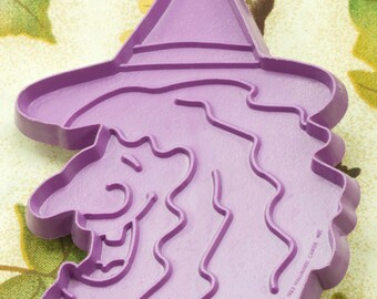 1983 Vintage Hallmark Purple Witch Plastic Halloween Cookie Cutter
