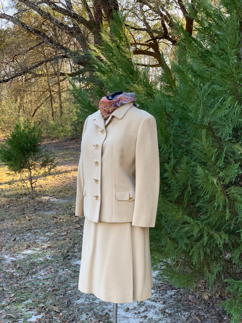 Vintage Camel Hair Suit Winter Cream Mother of the Bride Beige Two Piece Tailor Made Mongolian Wool Designer Travel Dress Suit ReFabulous