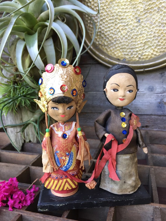 chinese wedding dolls