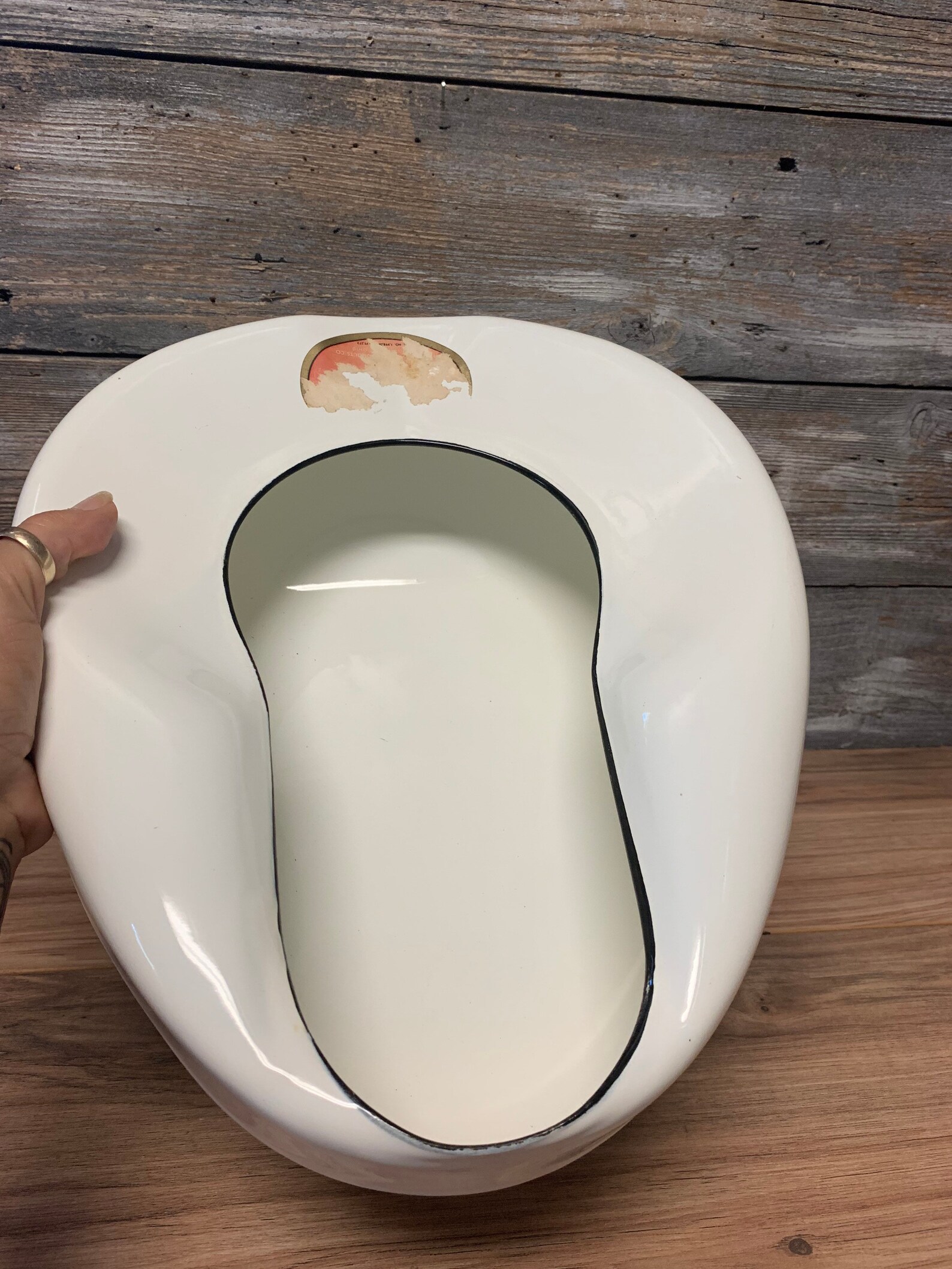 White Enamel Bed Pan Relax Jones Unisex Vintage Pee Pot Etsy