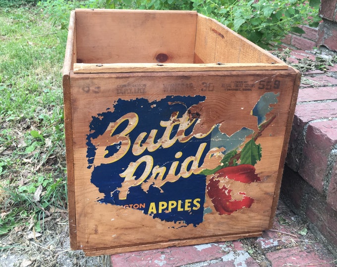Butler's Pride Washington State Red Delicious Apple Crate, Wood Box, wooden crate, farmhouse, rustic decor, cottage chic, wedding decor