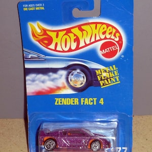 Mattel Hot Wheels ZENDER FAKT 4 Metall Flake Farbe Lila auf Blau Karte #177 1991
