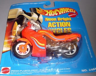 Hot Wheels Neon Bright ACTION CYCLES Friction Motorized Arco Toys 1993 New In Package
