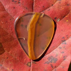Brazilian agate stone guitar pick, standard, 1.6 mm - P1722