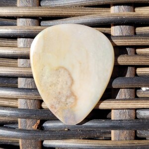 Fantasy jasper Stone guitar pick - standard, 1.8 mm - P723