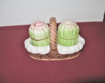 Ceramic Salt and Pepper Shakers, Asparagus Bundle Form in Basket, Vintage Made in Korea