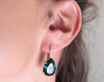 Elegant Emerald Earrings Elegance Sparkling Teardrop Emerald Earrings for a Sophisticated Look