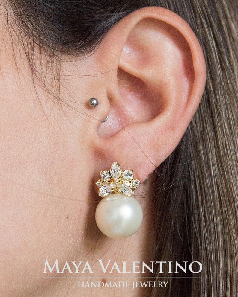 Classic Pearl and Crystal Bridal Stud Earrings Minimalist Etsy