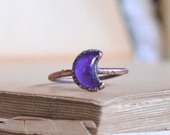 AMETHYST moon ring, made to order, size US, moon phases, crescent moon, raw jewelry, copper electroformed, knuckle ring, stacking ring