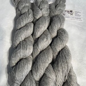 Lt. Worsted 3-Ply 4 oz - Silver 70/30%  Gotland & Merino, Gotland yarn, Merino Yarn, Artisan Yarn, Non-Superwash, Knit, Crochet, Weave Felt