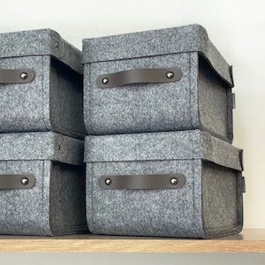 Grand panier en feutre avec couvercle/bac de rangement avec poignée en cuir/solution de rangement pour la maison/panier avec couvercle/options personnalisées disponibles