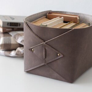 Vegan Leather Storage Bin / Storage Basket with Buttons / Home Storage Organization / Faux leather + Felt