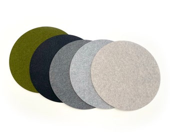 Round Placemats / Minimalistic Felt Table mats / Sets of 4,6,8 Placemats