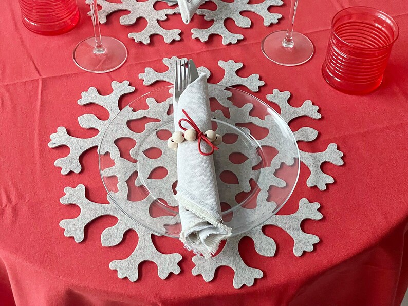 Set Snowflake Placemats / Coral Placemats / Round Placemats / Marine