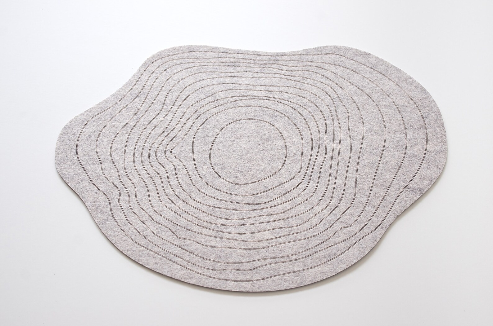 Set Modern Placemats/mountain Placemats /oval Felt Etsy