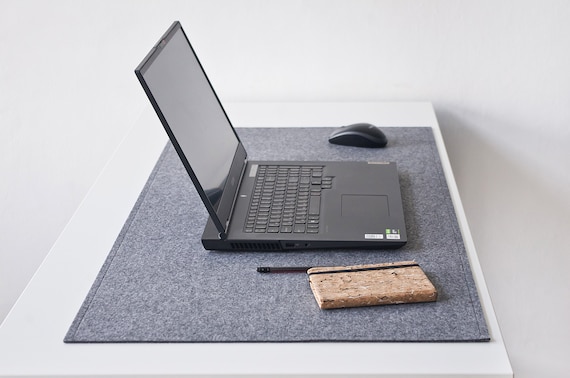 Tapis de bureau aux dimensions personnalisées / Tapis en feutre / Sous-main  / Tapis pour ordinateur portable / Tapis personnalisé / Grand tapis de  bureau -  France